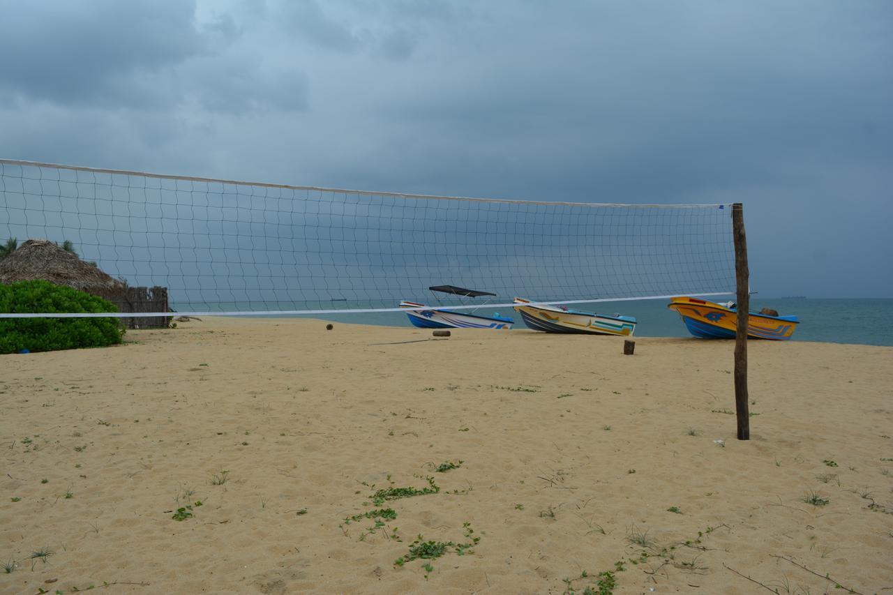 Roshanne Beach Resort Kalpitiya Exterior photo