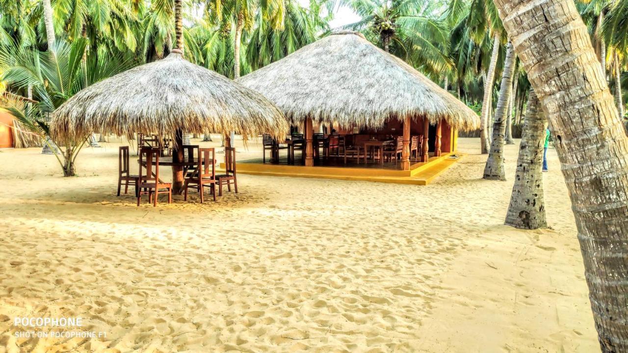 Roshanne Beach Resort Kalpitiya Exterior photo